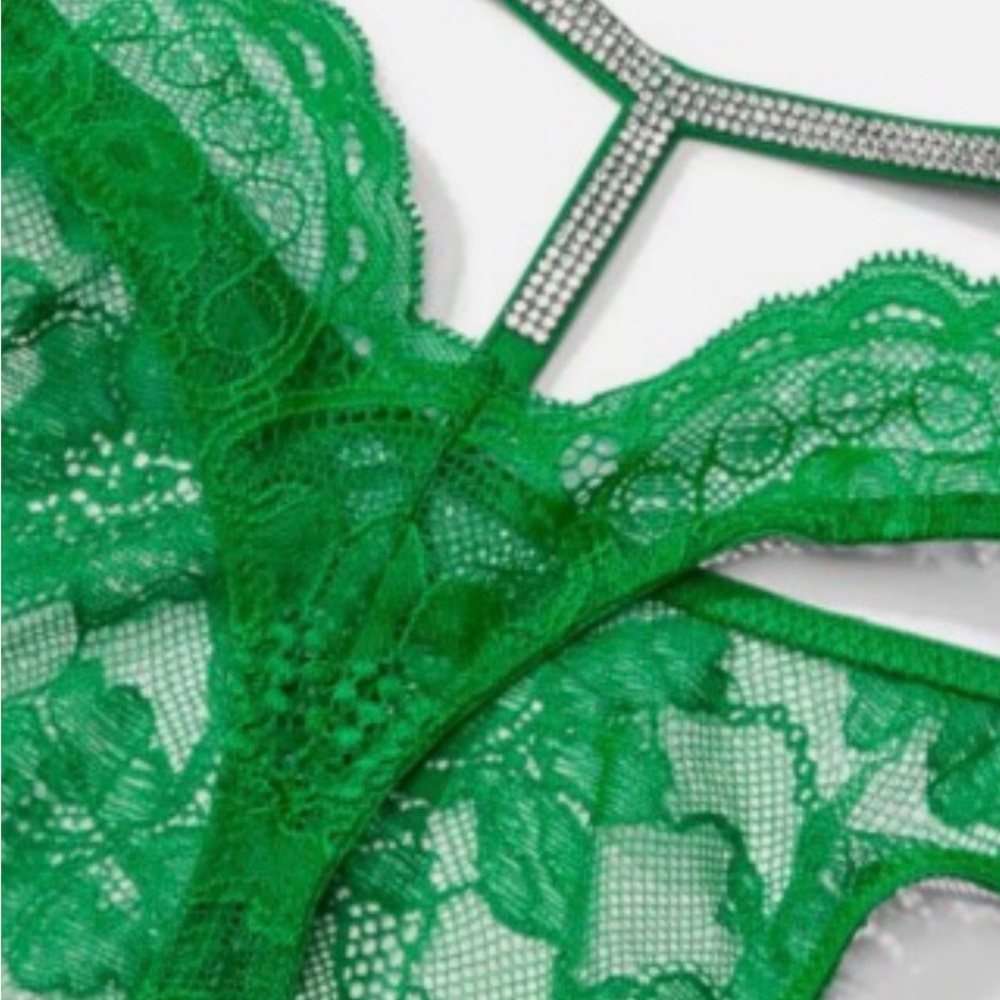 Victoria's Secret Verdant Green Lace thong with Sparkling Rhinestone Shine strap